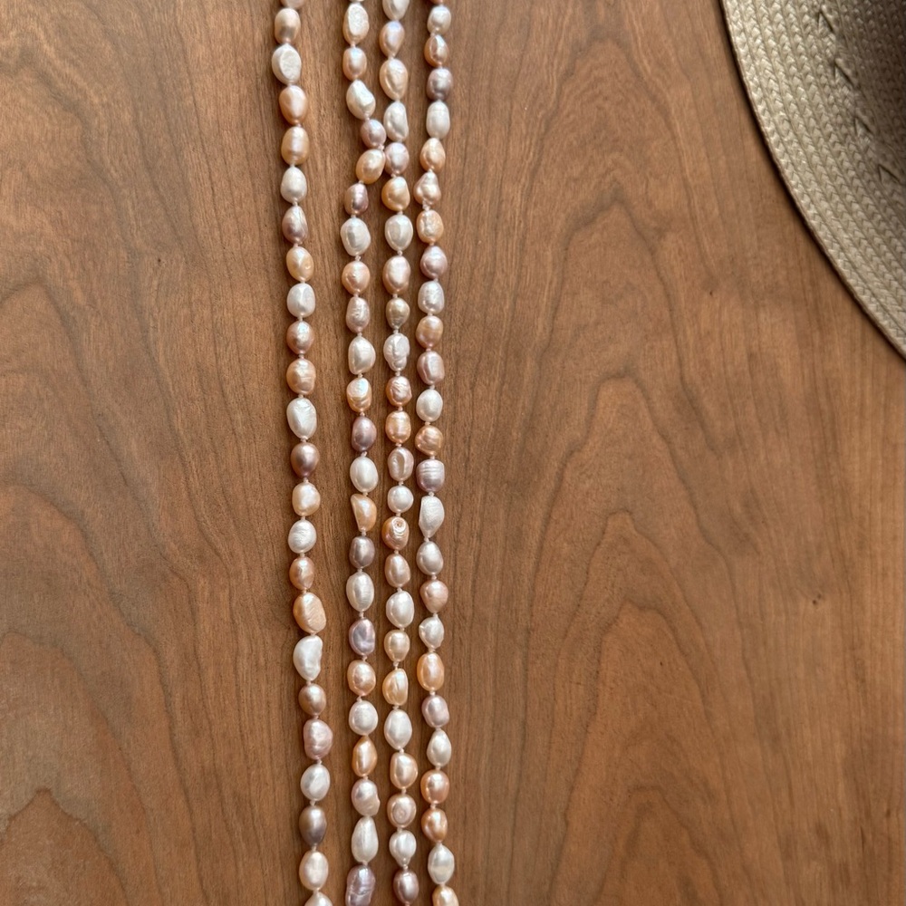 Elegant Pearl Necklace